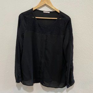 Lightweight L 41 Hawthorne Black Blouse